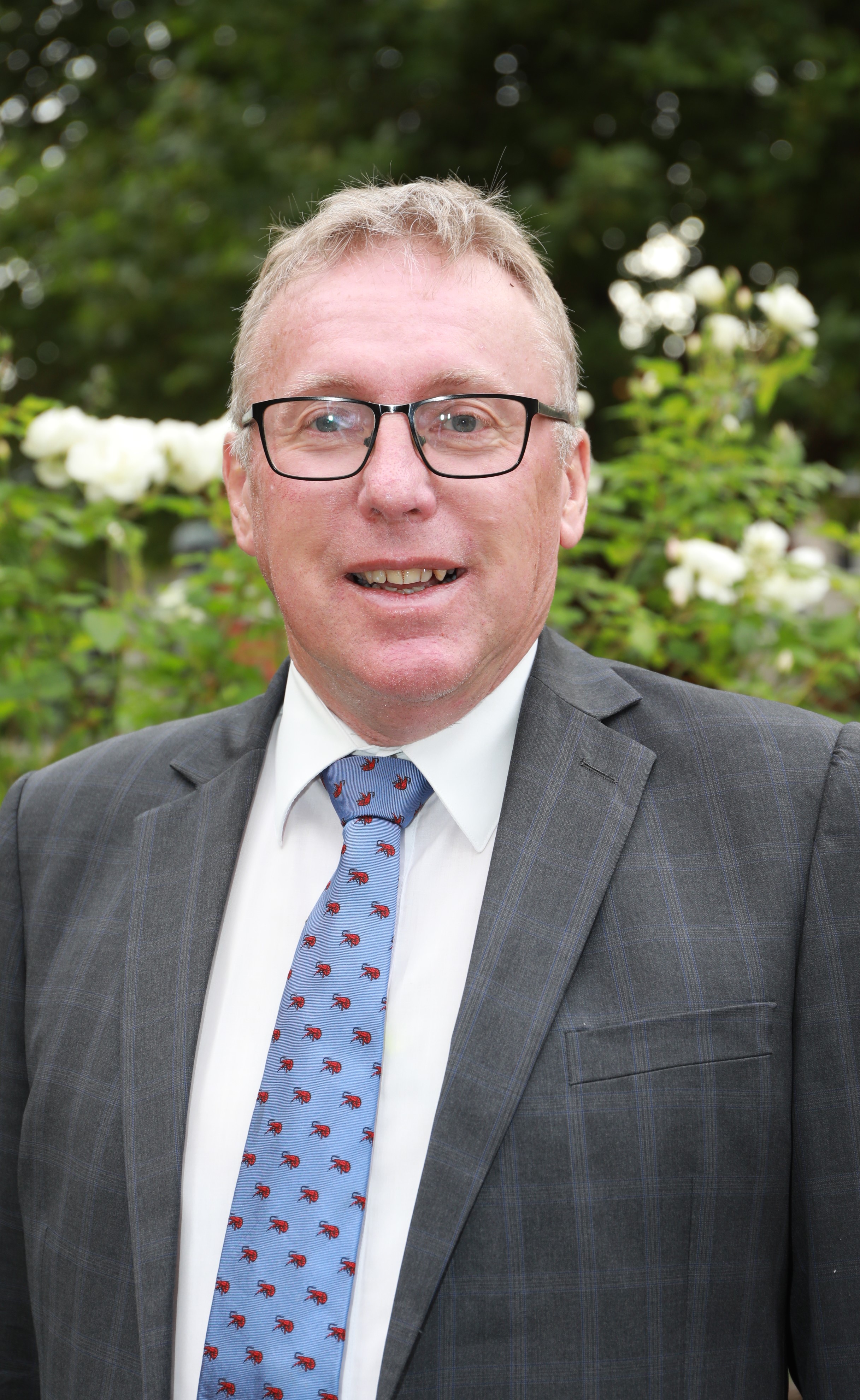 Mr Ross Stevenson